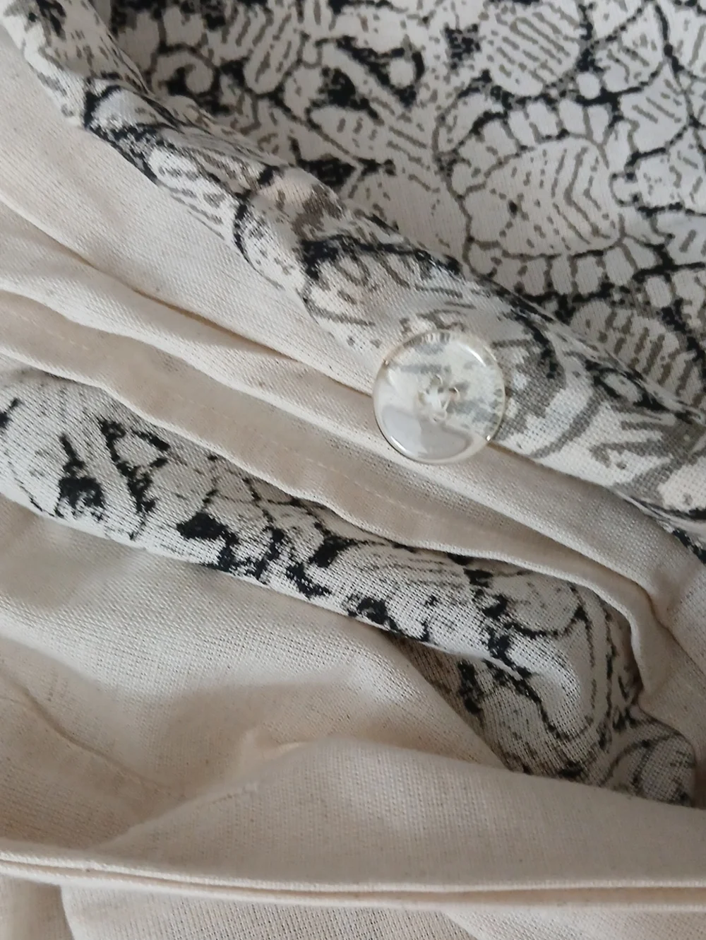 Crate & Barrel Queen Duvet Cover Set